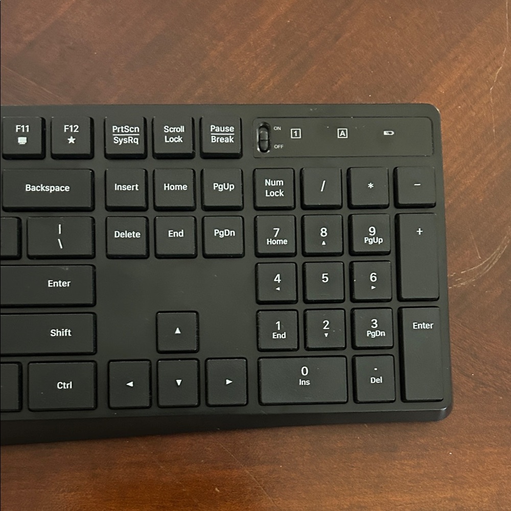 Wireless Black Keyboard - Picture 2 of 6